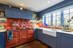 Kitchen/Breakfast Room- click for photo gallery